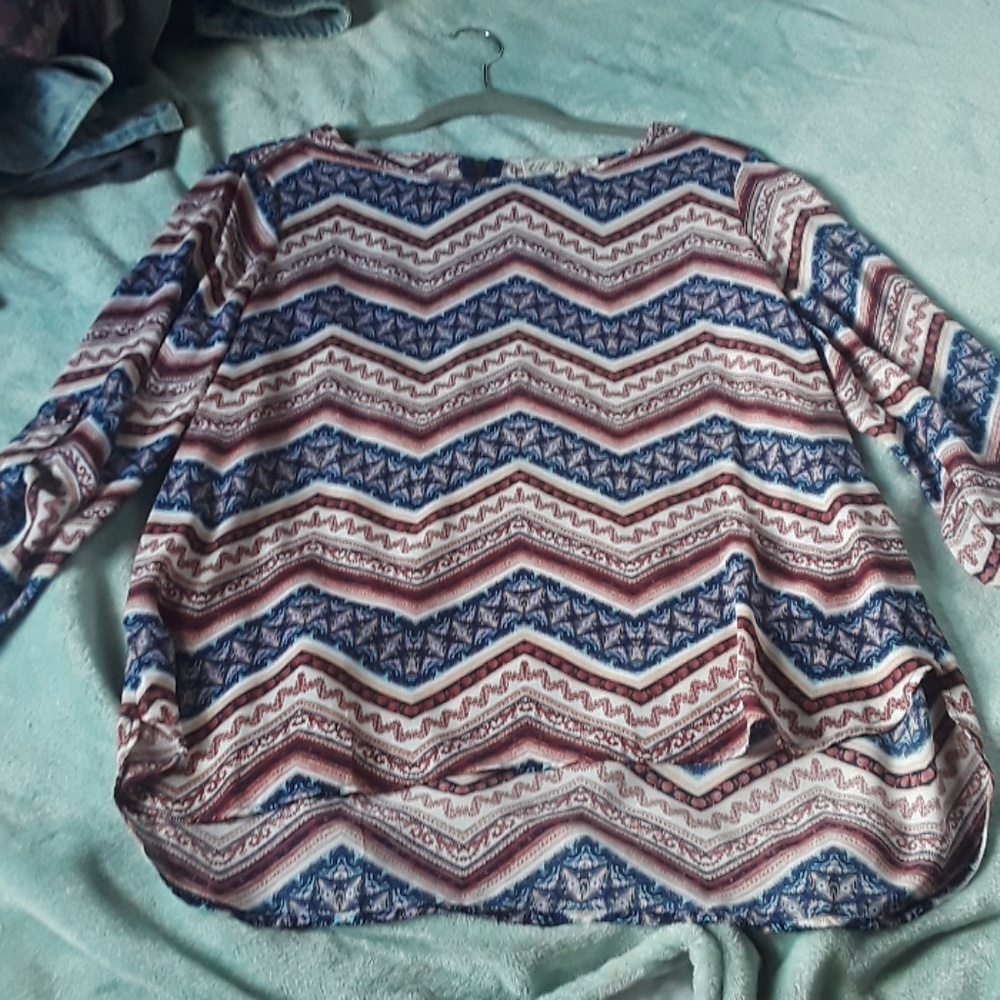 Cute zigzag print blouse